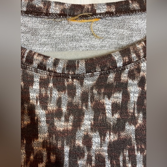Ruby Rd Women’s Plus Size Leopard Pullover Top Size 3X - Picture 6 of 6